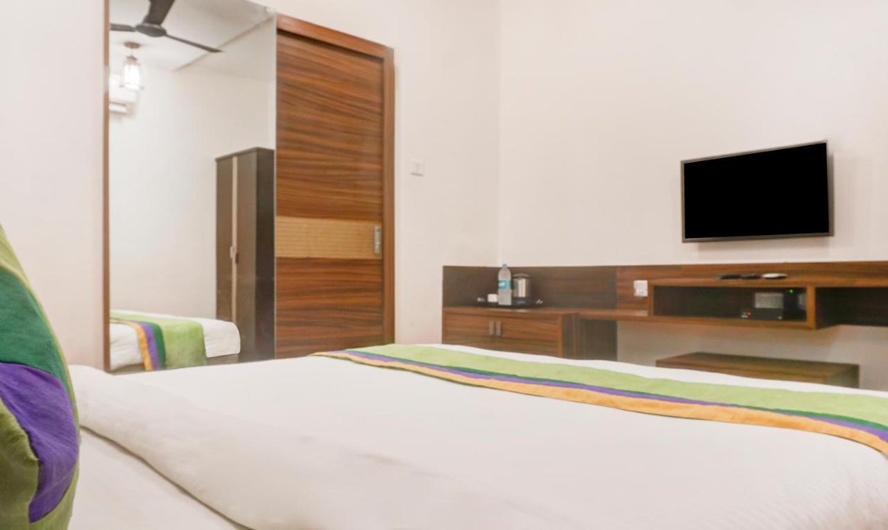 Treebo Five Elements, Hotel
